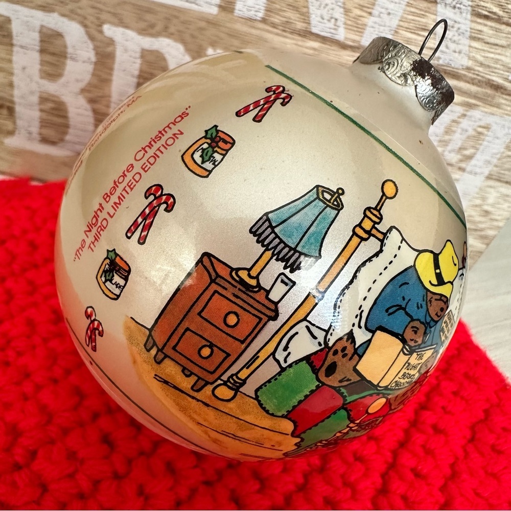 Vintage 1981 Paddington Bear Night Before Christmas Americana Glass Ornament - Picture 3 of 6